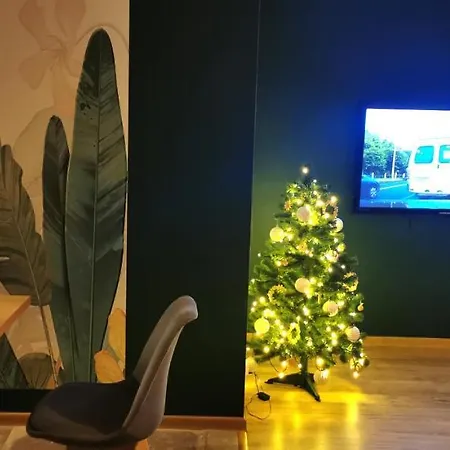 Szmaragdowy * イェレニャ・グーラ