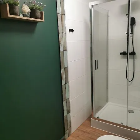 Szmaragdowy イェレニャ・グーラ